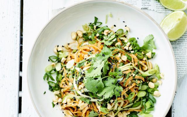 Spaghettis de légumes pad-thaï