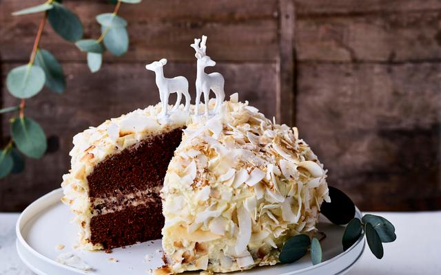 Chocoladekerstcake met kokoscrème