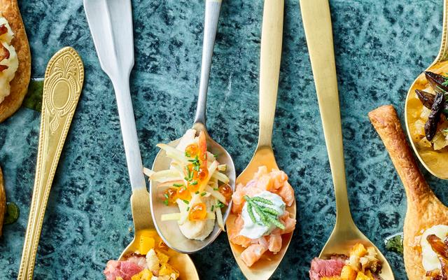 Crème van gerookte paling met appel en zalmeitjes