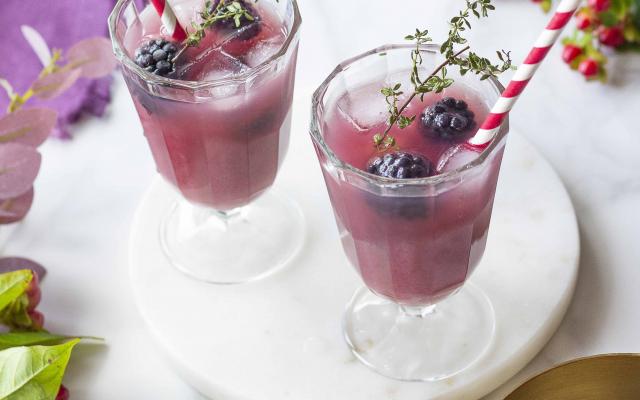Mocktail cranberry mûres