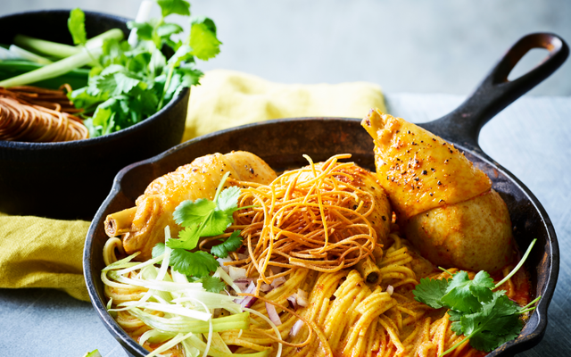 Thaise rode curry-soep