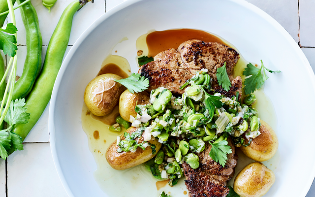 Kalfsmedaillon met krieltjes en tuinbonensalsa