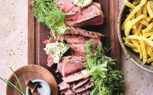 Côte à l’os met kruidenkaasboter