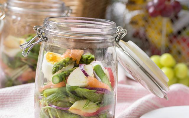 Salade aux pommes et asperges vertes