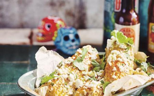 Elote - maïskolven met mayonaise
