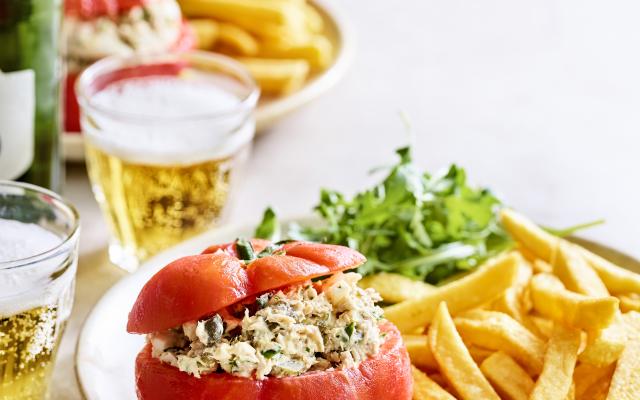 Tomaat-tonijn met verse frietjes
