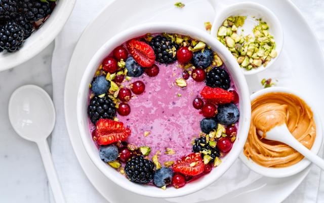 Smoothie bowl met bessen