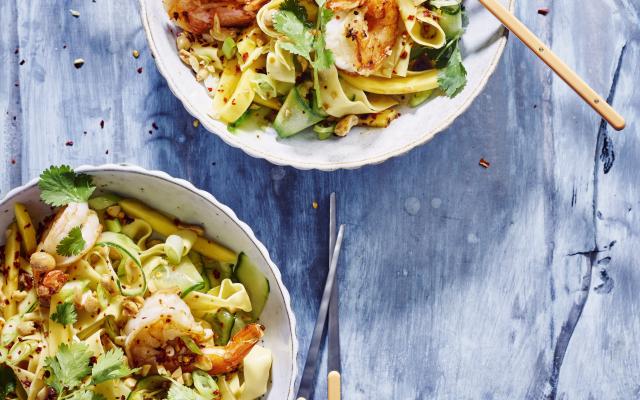 Pappardelle met scampi‘s, komkommer en mango