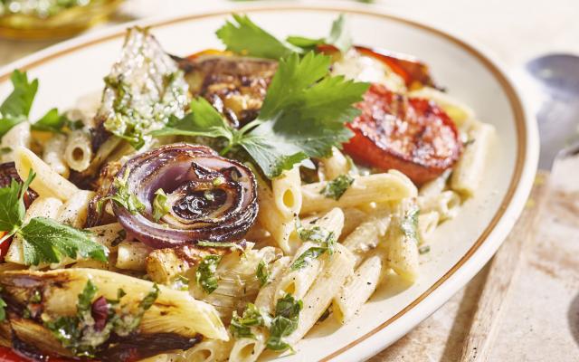 Salade de pennes, sauce chimichurri