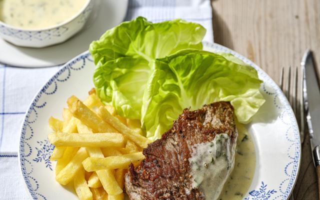 Steak bearnaise met frietjes