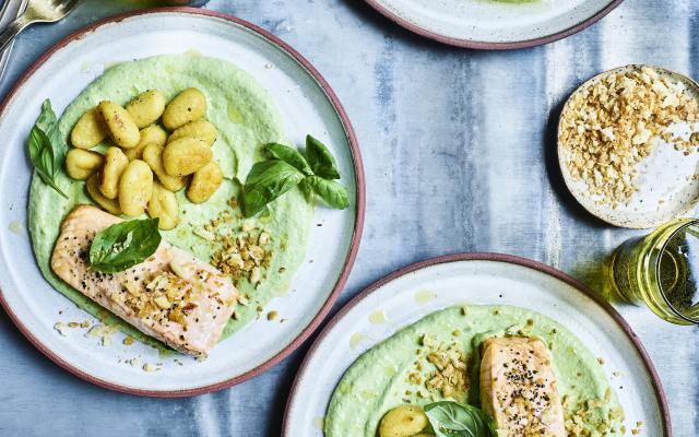 Gnocchi met zalm en broccolisaus