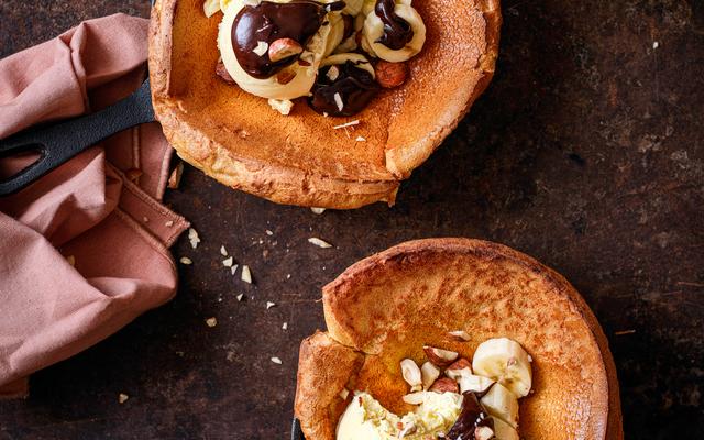 Dutch pancake ‘banana split’