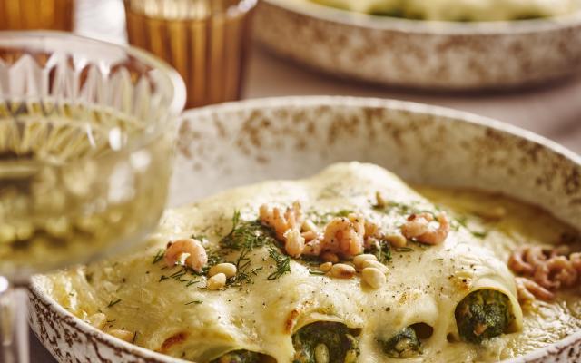 Cannelloni met warmgerookte zalm en grijze garnalen