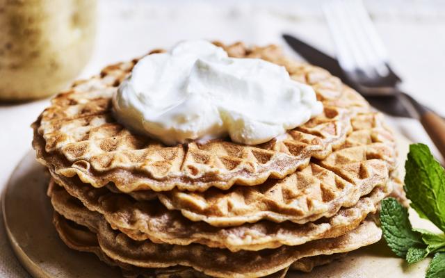 Appelmoeswafeltjes met kaneel en skyr