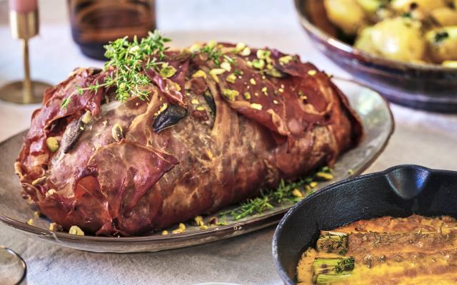 Pain de viande aux pistaches et sauce moutarde