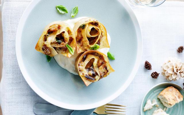 Lasagne blanche, céleri-rave, cèpes et poireaux