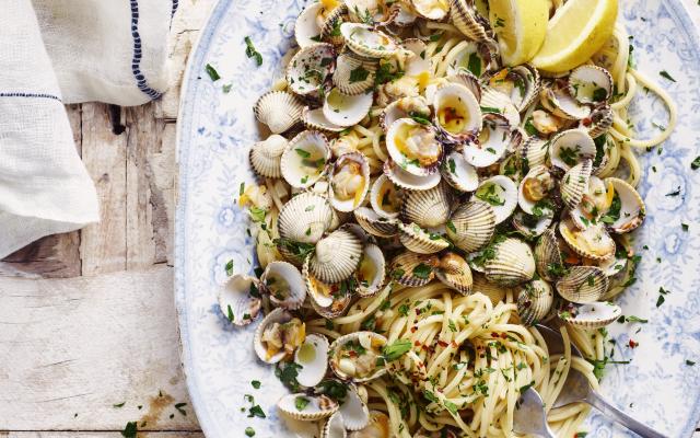 Linguine met kokkels en witte wijn