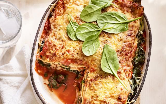 Lasagne met courgette, spinazie en oude kaas