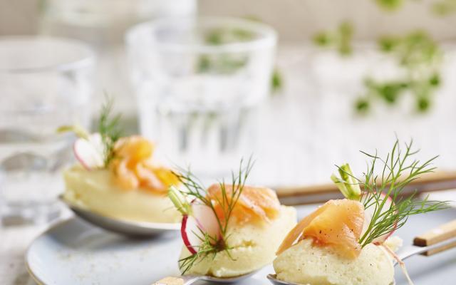 Aardappellepeltje met gerookte zalm