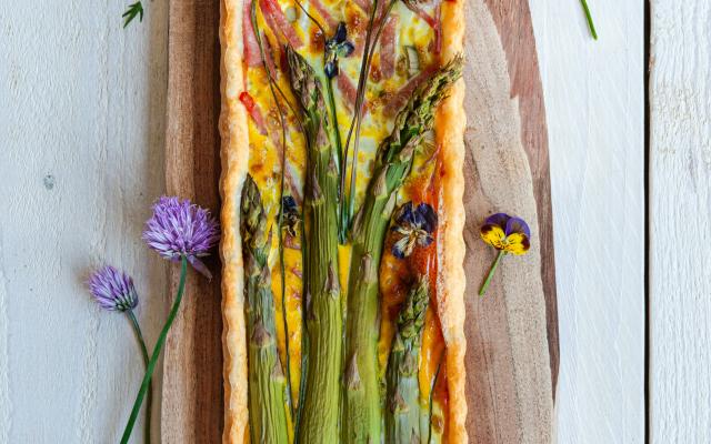 Quiche met asperges, bieslook en ham
