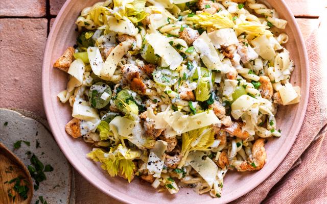 Salade de pâtes au poulet et au céleri