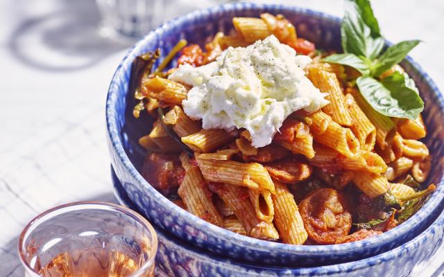 One pot spaghetti arrabbiata met krokante chorizo