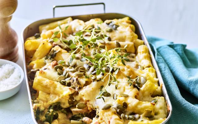 Pasta-pompoenschotel met pompoensaus en pancetta