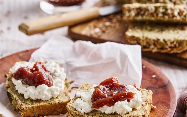 Glutenvrij zadenbrood met havermoutmeel en chiazaad