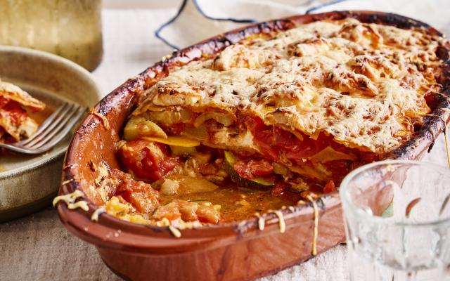 Groentelasagne met zoete aardappelvellen