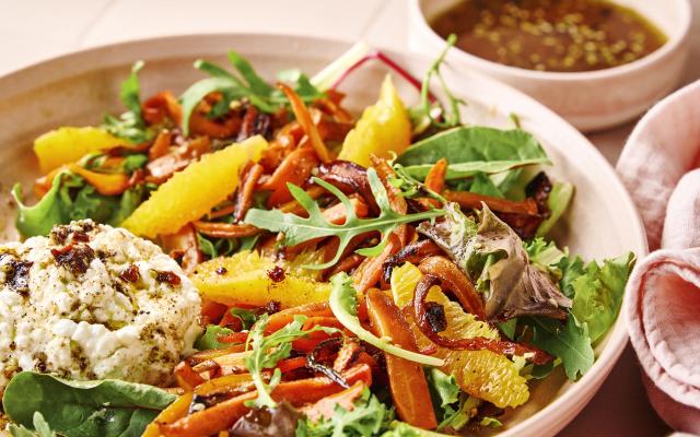 Salade de carottes et d’oranges, sauce au za’atar