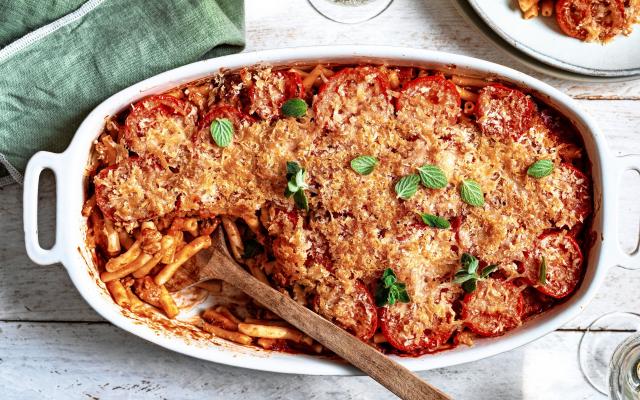 Macaronis au haché de poulet et à la sauce tomate