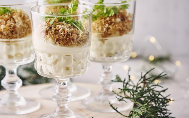 Pastinaakmousse met kruidige pangrattato en kervel