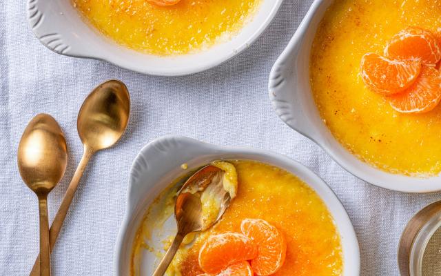 Crème brûlée van mandarijntjes en kardemom