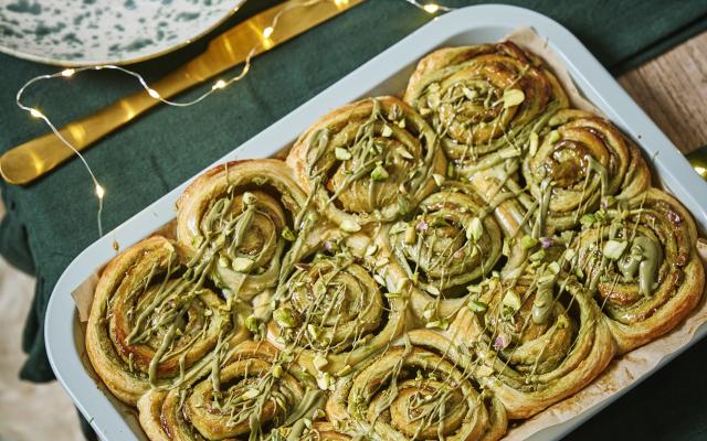 Kaiserschmarren van briochebrood met veenbessencompote