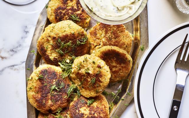 Krabkoekjes met dillemayonaise