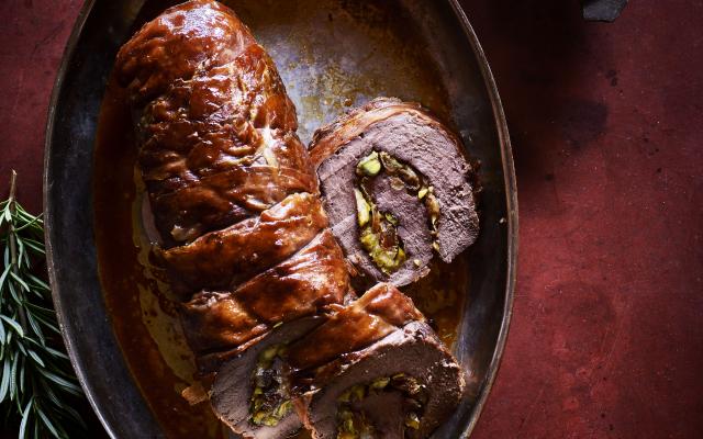 Gevulde hertenfilet met pistaches en provolone