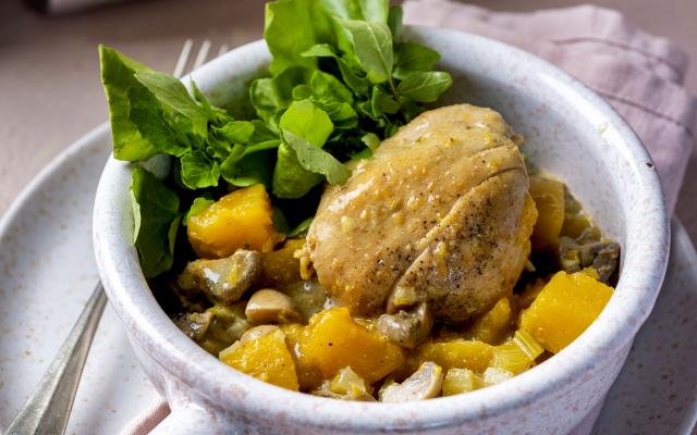 Stoofpotje van kip en pompoen