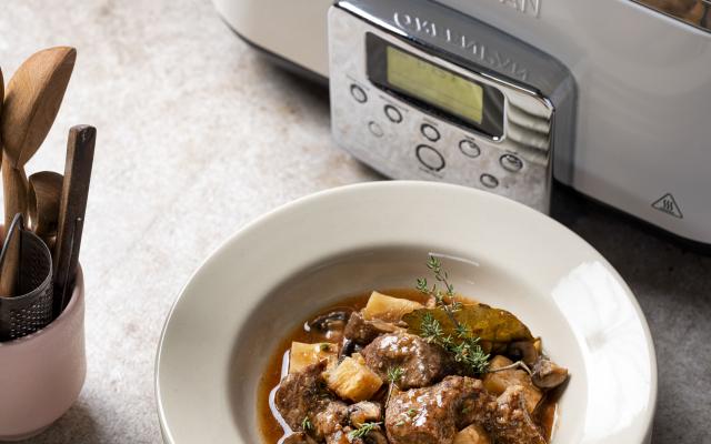 Stoofpotje met hert, knolselder en bier