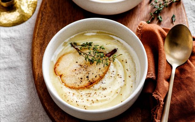 Pastinaaksoep met peer