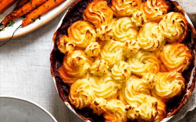 Hachis parmentier met eend en geroosterde worteltjes