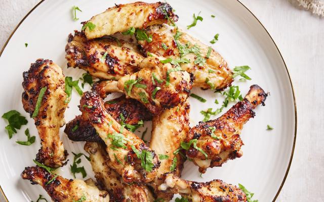 Chicken wings met honing-mosterdglazuur