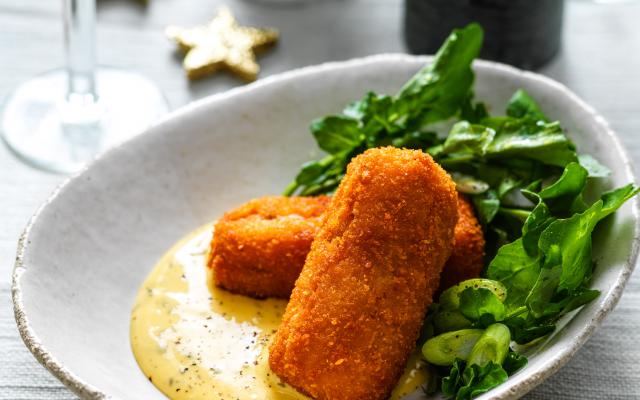 Garnaalkroketten met bearnaisesaus en waterkerssla