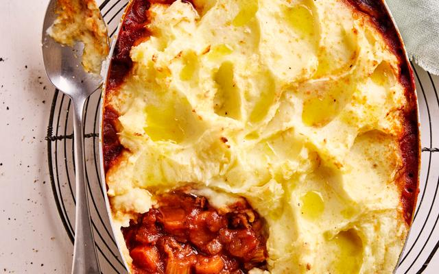 Italiaanse ragù met knoflookpuree