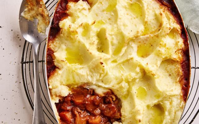 Italiaanse ragù met knoflookpuree