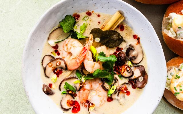 Tom kha kai met scampi’s