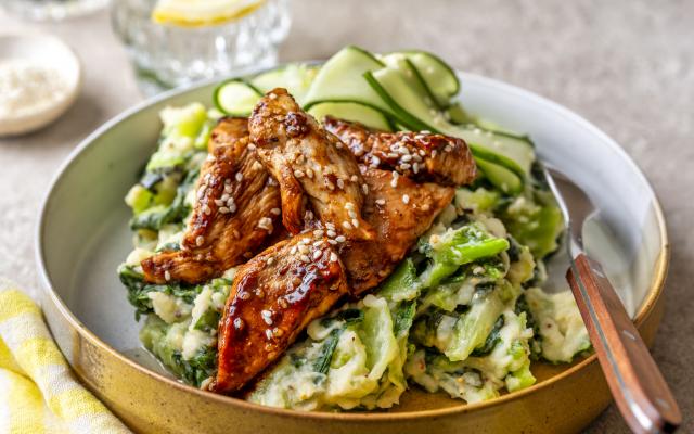 Paksoistoemp met gebakken hoisinkip