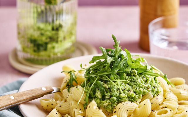 Pasta met erwten-notenpesto