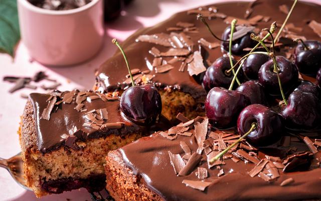 Hazelnoot-kersencake met chocolade