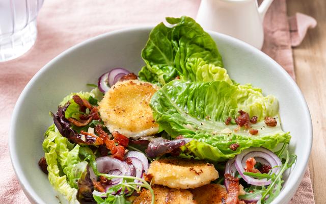 Salade met krokante geitenkaas