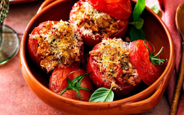 Gevulde tomaten met tonijn